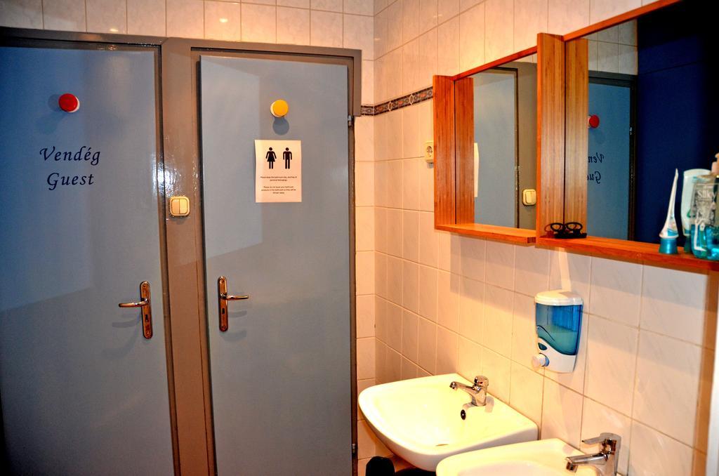 Cooltour Hostel Budapeszt Zewnętrze zdjęcie